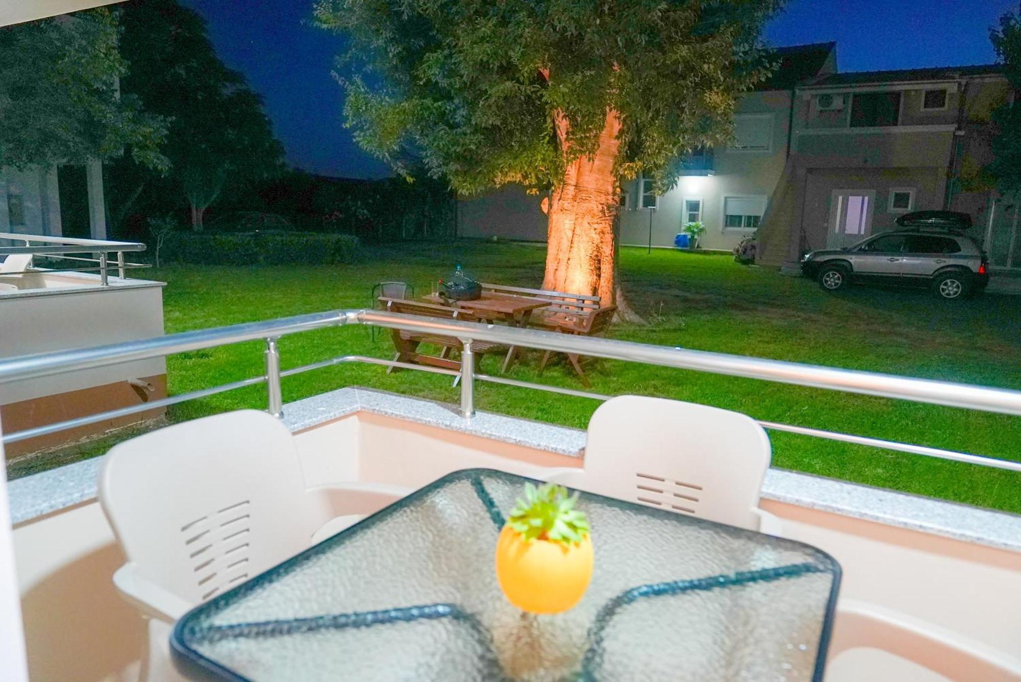 Mar Nero Apartments Bregvija المظهر الخارجي الصورة